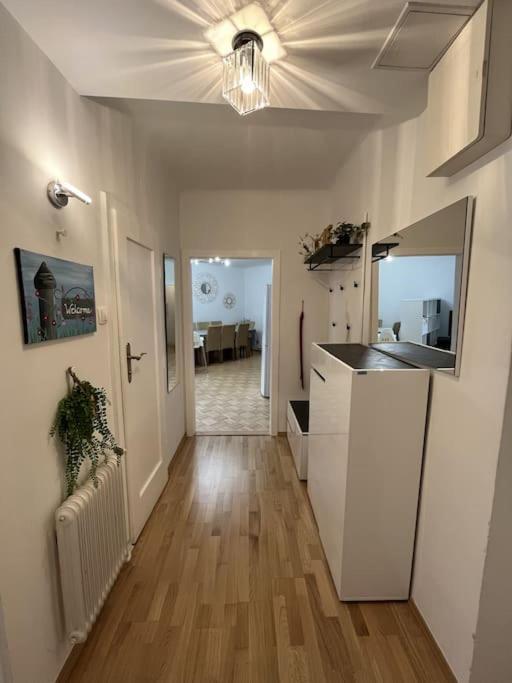 *Luxurious And Spacious Family Apartment* Wien Exteriör bild